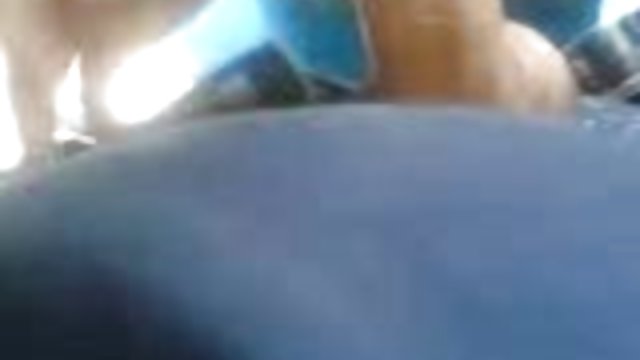 સ્ત્રી ગરમ એક પરિપક્વ milf સાથે ચાર -